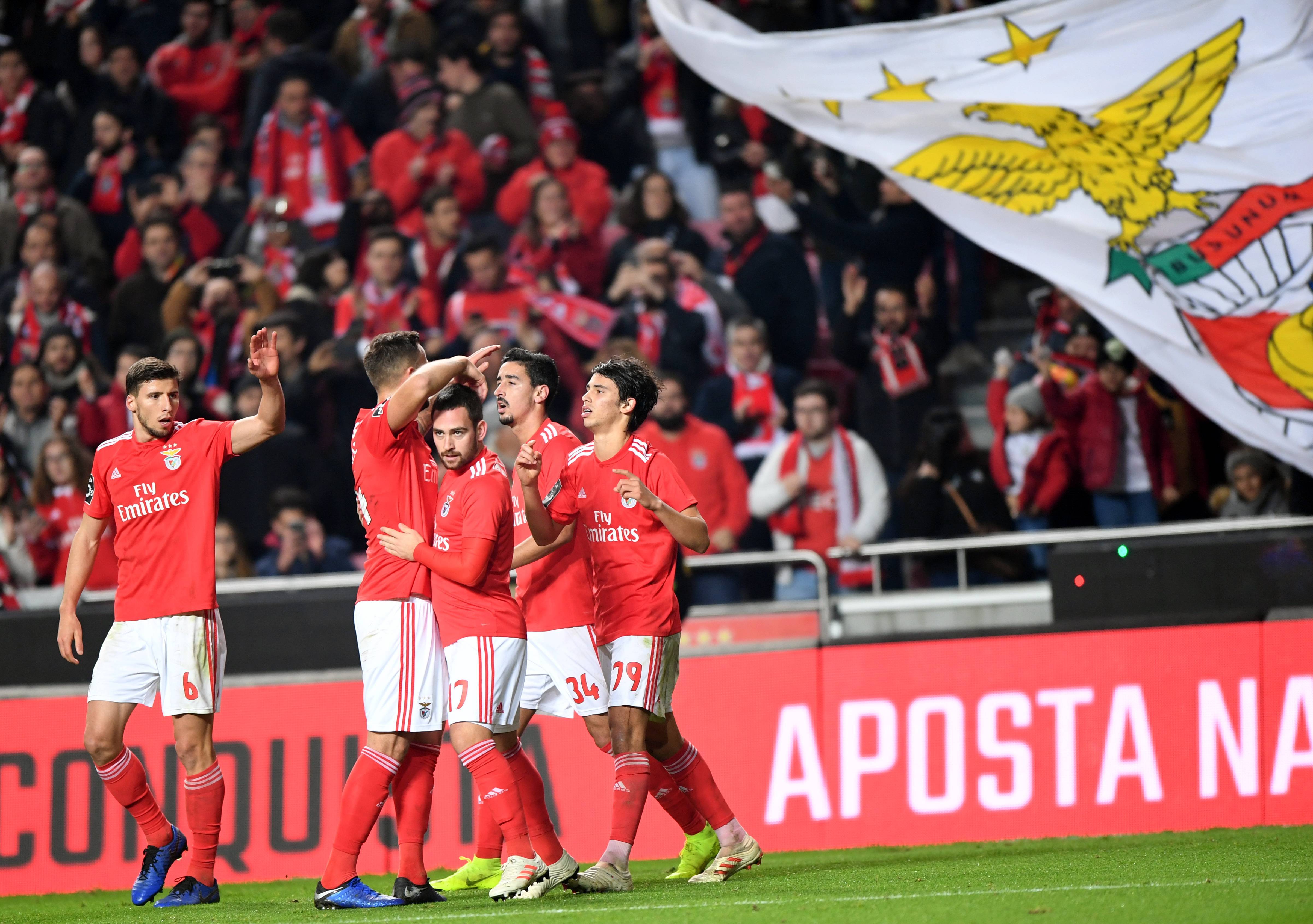 关于尤文图斯主场告捷,超越对手占据积分榜首位的信息 关于尤文图斯主场告捷,超越对手占据积分榜首位的信息