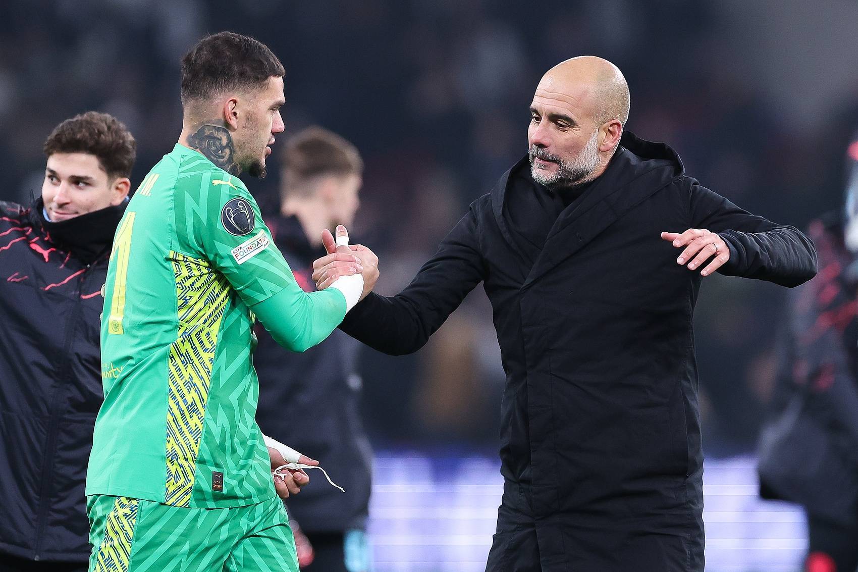 爱游戏在线-曼城缺少主力后防，连续失分屡屡受挫的简单介绍