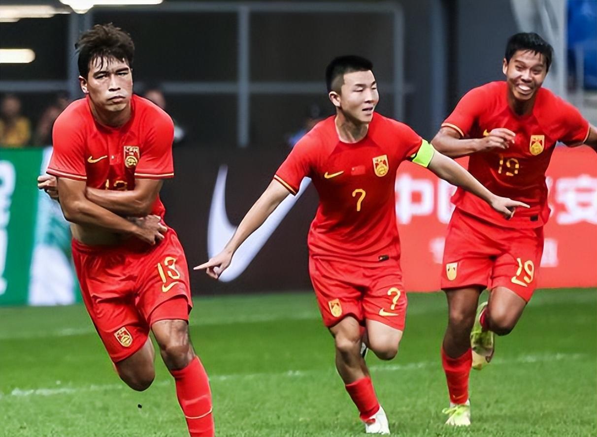 亚洲杯赛上演精彩对决中国队凭实力击败对手 亚洲杯赛上演精彩对决中国队凭实力击败对手