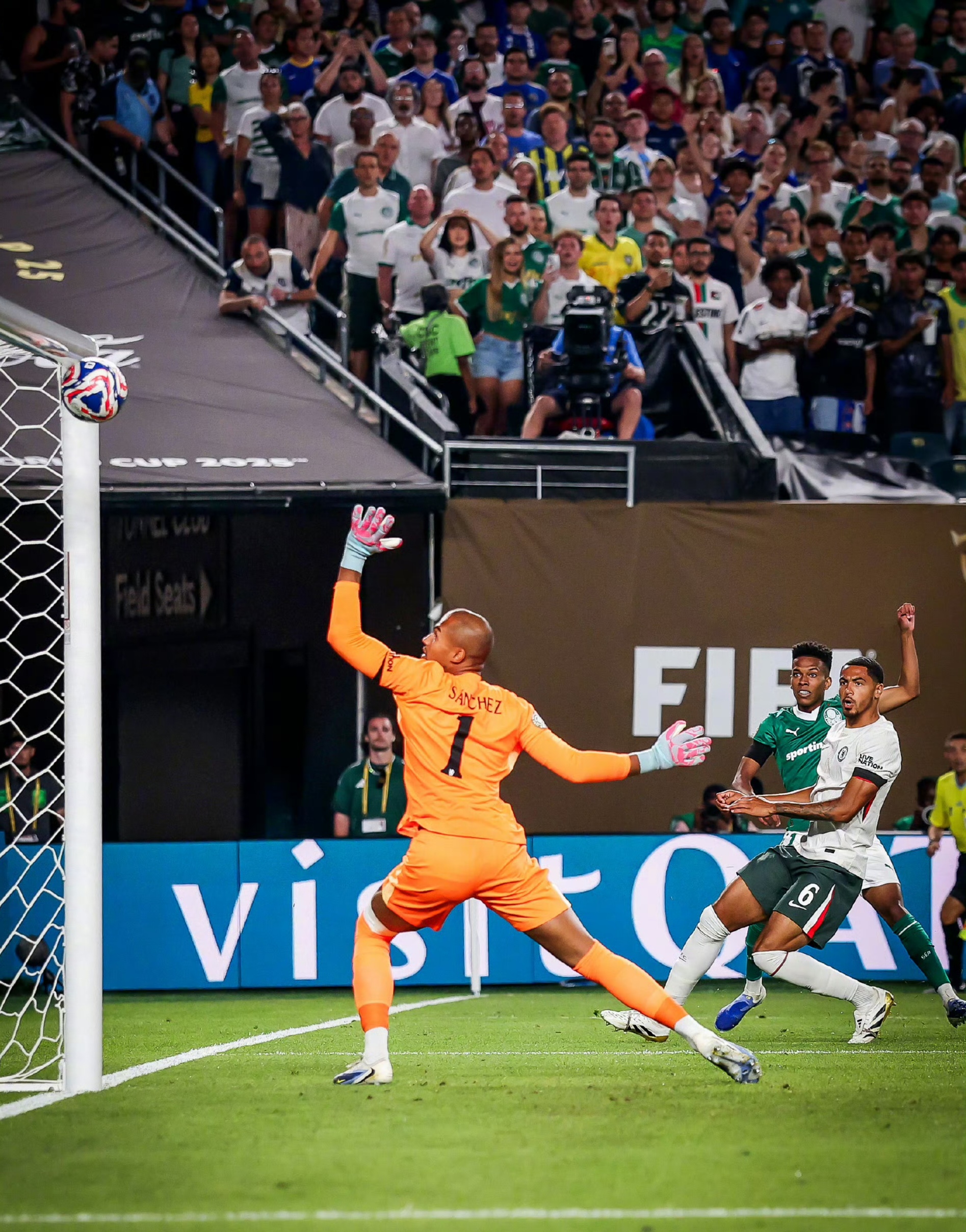 布里斯托尔城主场击败对手,重返保级赛道的简单介绍 布里斯托尔城主场击败对手,重返保级赛道的简单介绍