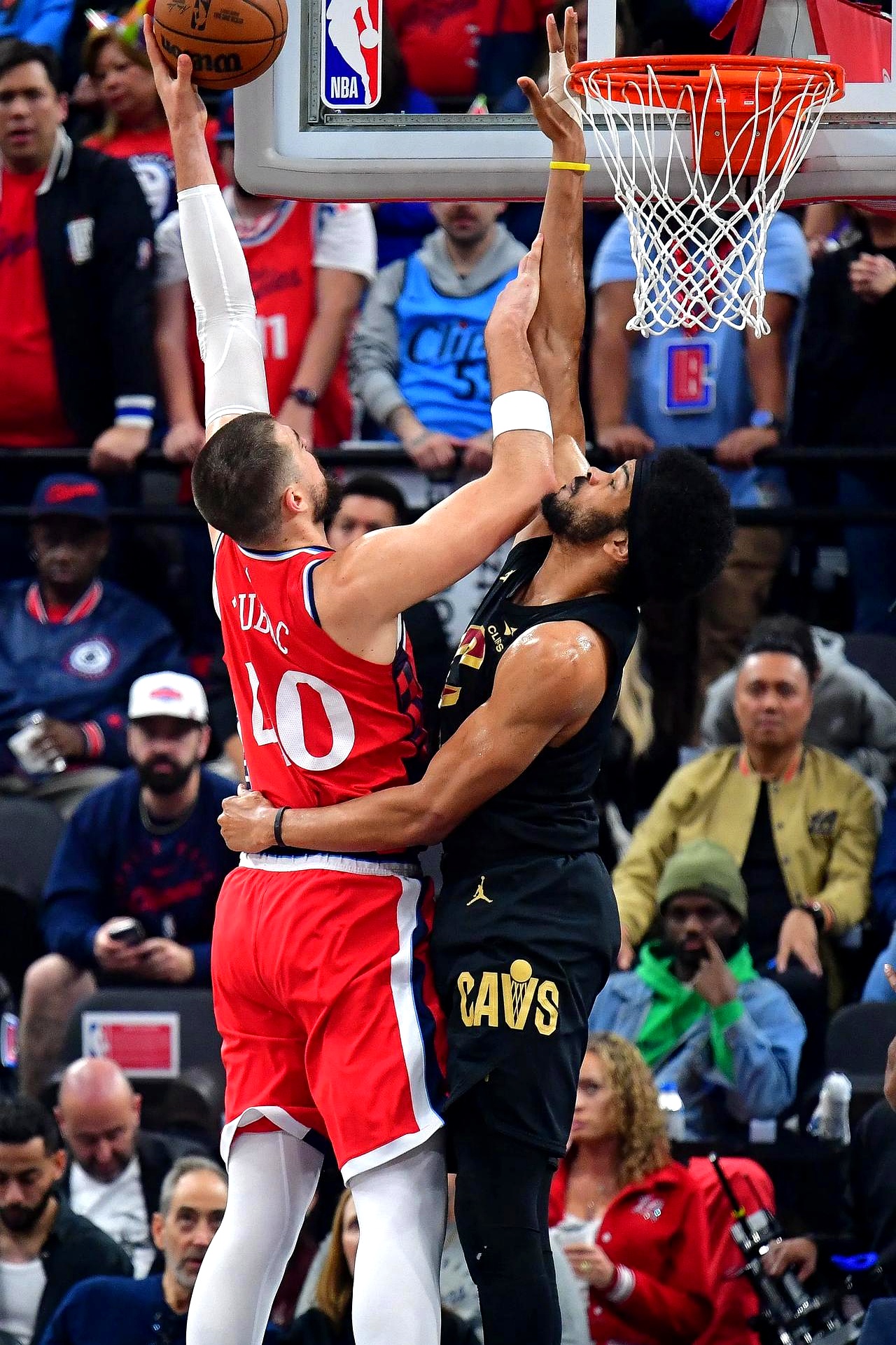 爱游戏在线-关于爵士碾压快船，霍勒迪关键制胜的信息