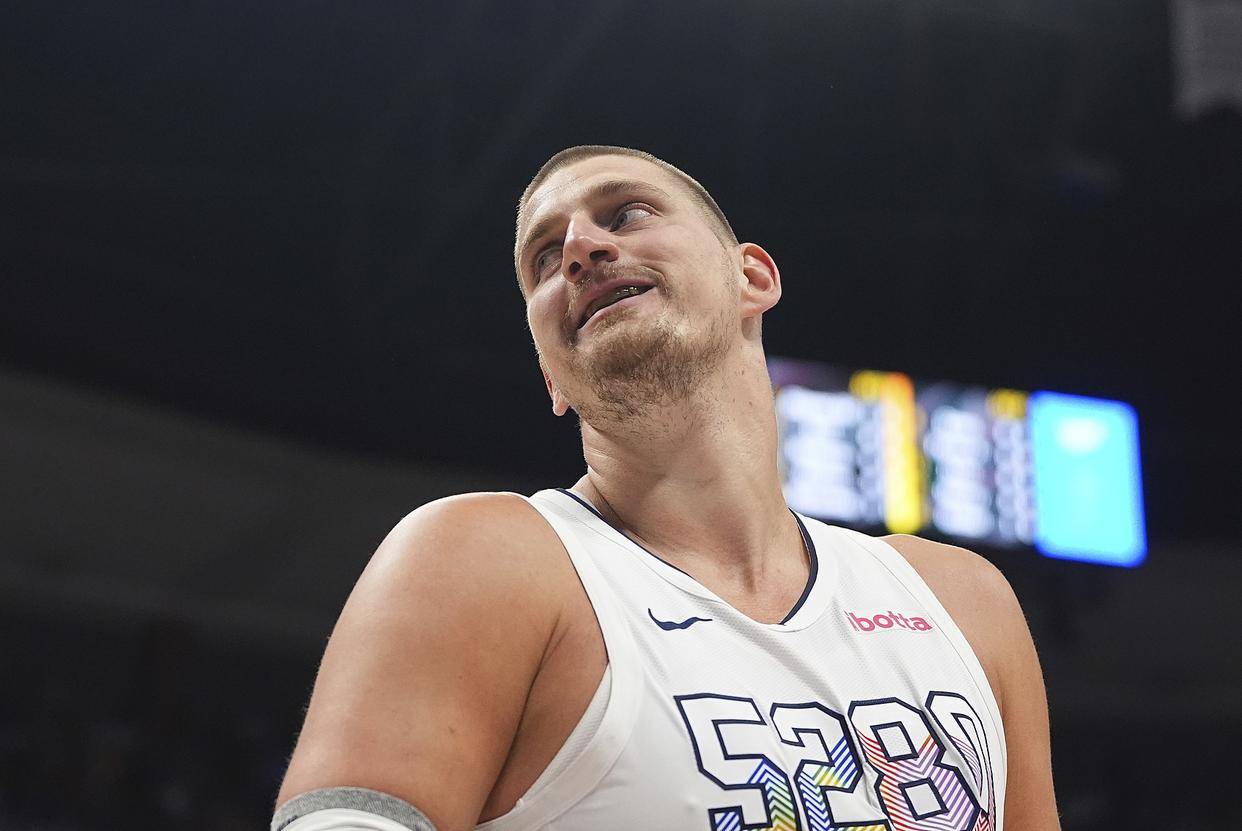 包含火箭碾压凯尔特人,约基奇惊艳四座的词条 包含火箭碾压凯尔特人,约基奇惊艳四座的词条