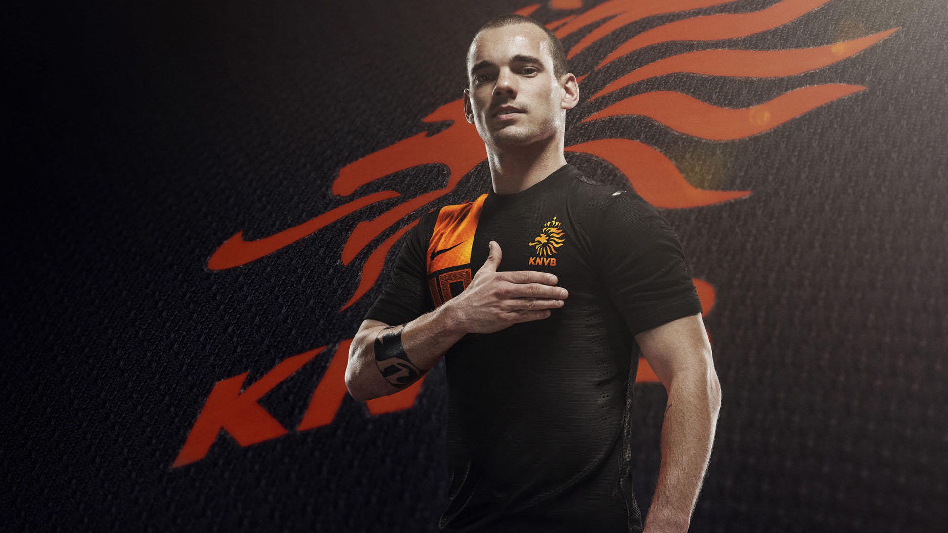 战术的边疆与个人的王国，从伊拉克的绿茵铁幕到哈兰德的德甲加冕