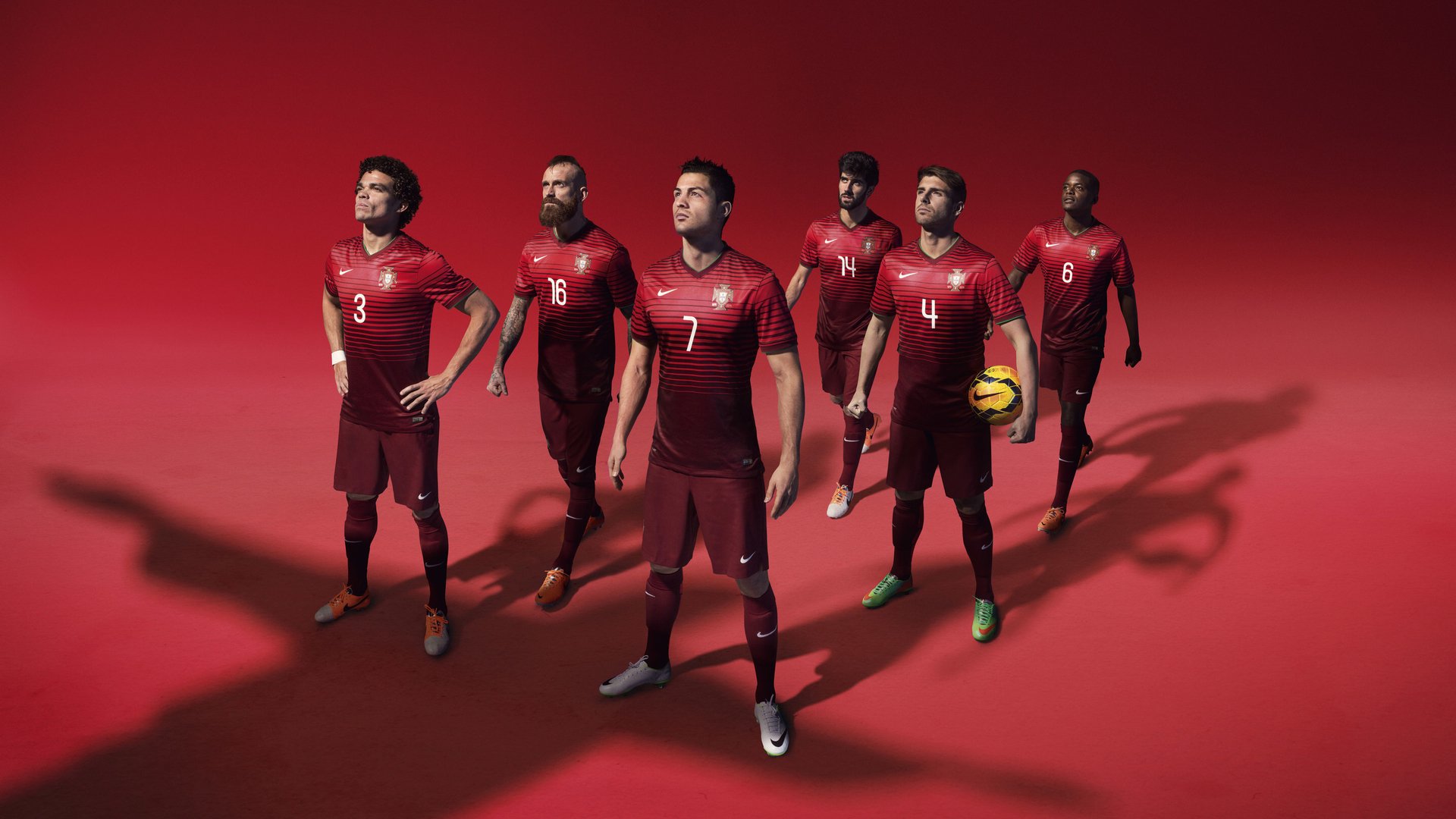 绿茵场与硬木地板的对话，当C罗的个人能力照亮NBA季后赛之夜